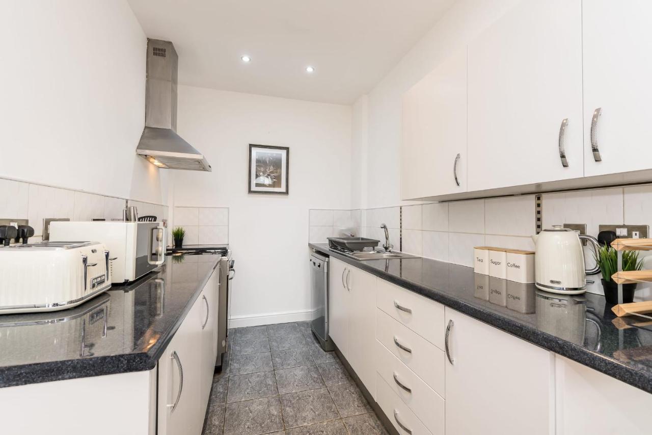 Ferienwohnung Superb Location, Lovely And Bright 2 Bed Liverpool Exterior foto