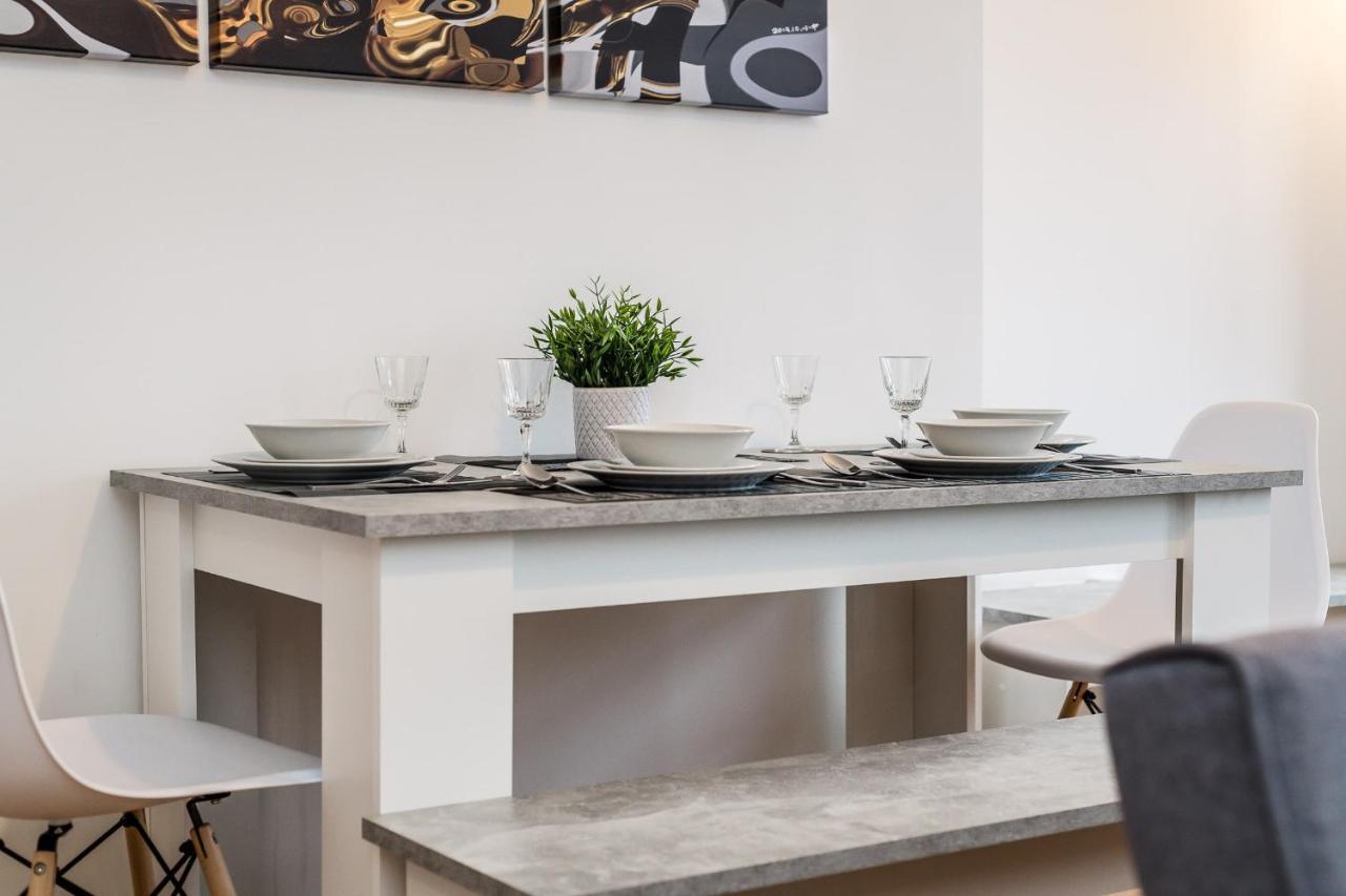 Ferienwohnung Superb Location, Lovely And Bright 2 Bed Liverpool Exterior foto